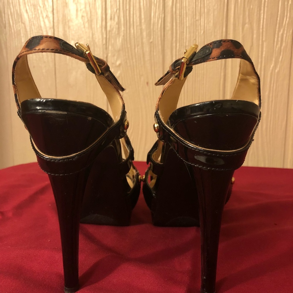 GUESS Leopard Heels - Picture 4 of 6